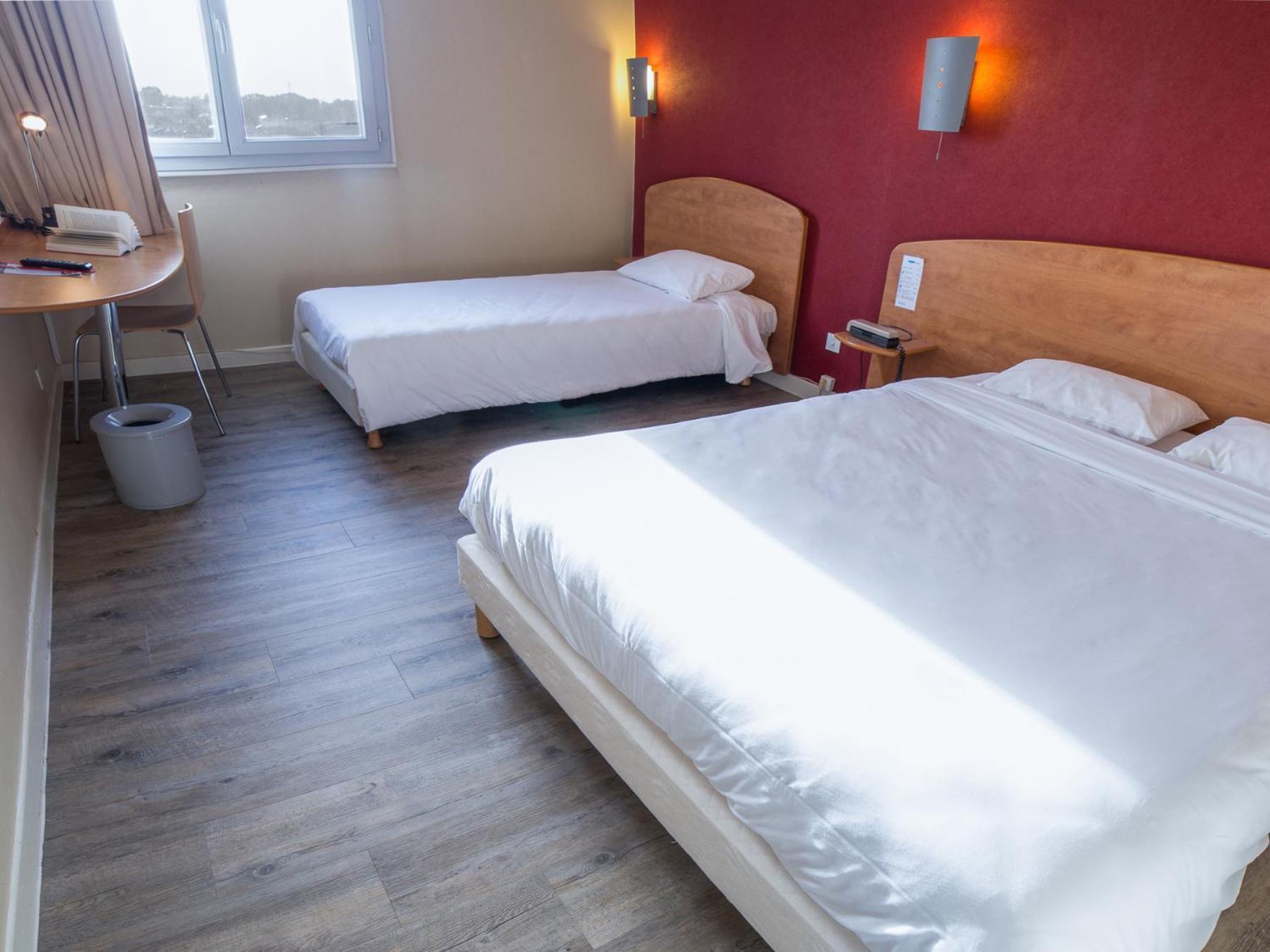 Hotel De La Vendee 永河畔拉罗什 外观 照片